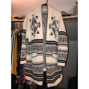 Soft long sleeve sweater Aztec print cardigan
